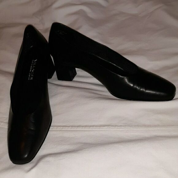 Liz Claiborne Villager Justice Block Heel Pumps 8 - Picture 2 of 7